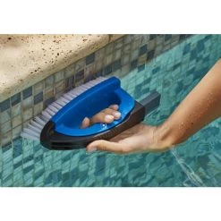 Brosse Multi-fonction Kerlis -Fournitures De Piscine 14040 action 1