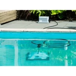 Robot Nettoyeur Fond De Piscine Ubbink Robotclean 1 Noir Et Blanc -Fournitures De Piscine robotclean 1 fond piscine ubbink ambiance 2